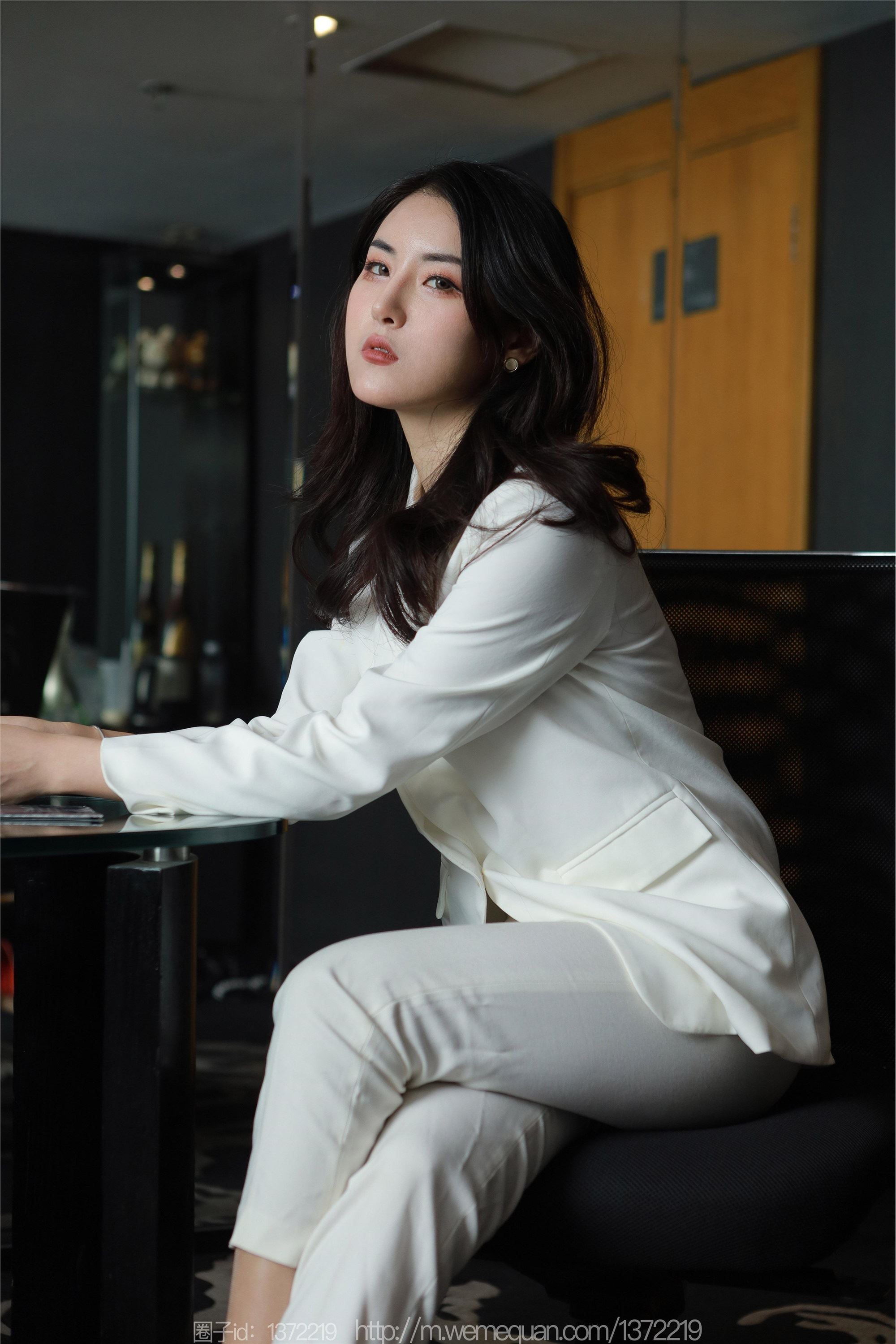 IESS异思趣向  2023.02.27 丝享家 1374 小宝《白色裤里丝》